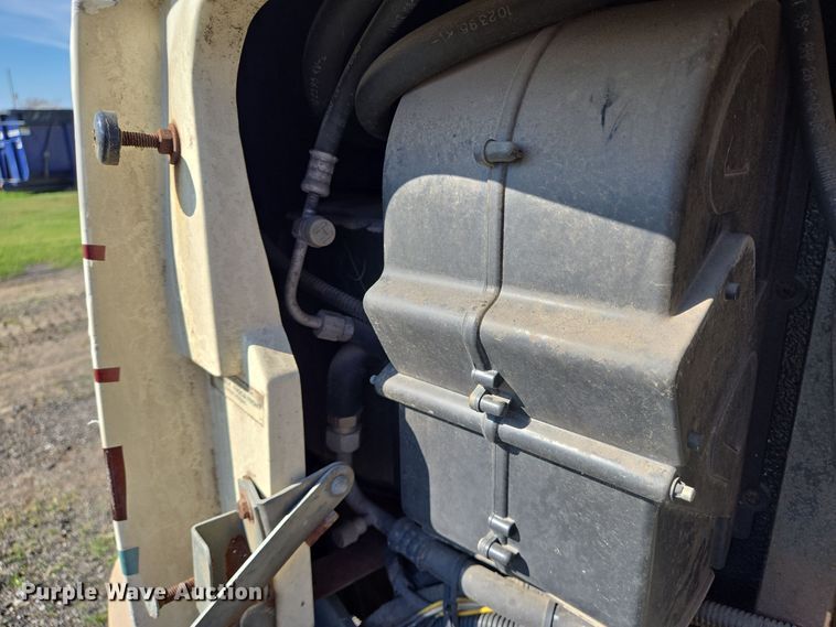 image for item DT5376 1996 PaceArrow Vision RV