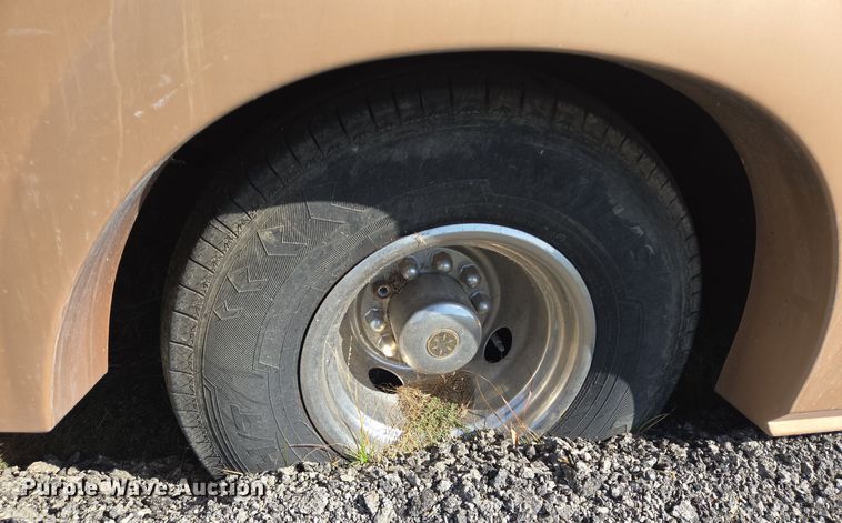 image for item DT5376 1996 PaceArrow Vision RV