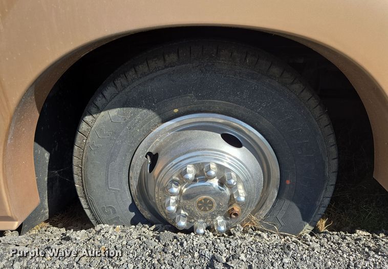 image for item DT5376 1996 PaceArrow Vision RV