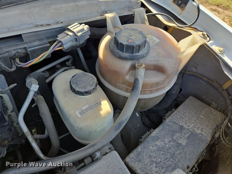 image for item DT5378 2010 Ford E350 shuttle bus