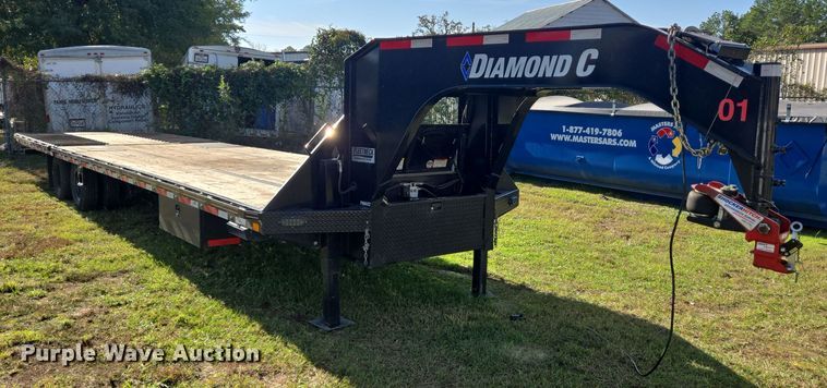 image for item DT5382 2021 Diamond C hydraulic tail equipment trailer
