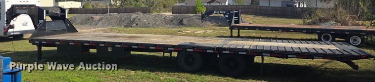 image for item DT5382 2021 Diamond C hydraulic tail equipment trailer