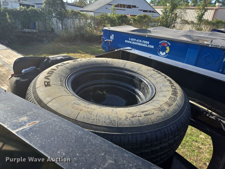 image for item DT5382 2021 Diamond C hydraulic tail equipment trailer