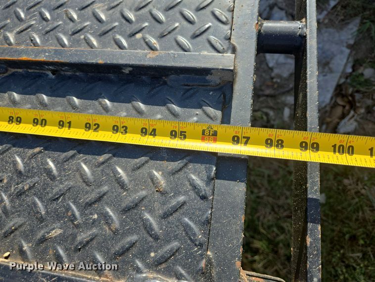 image for item DT5382 2021 Diamond C hydraulic tail equipment trailer