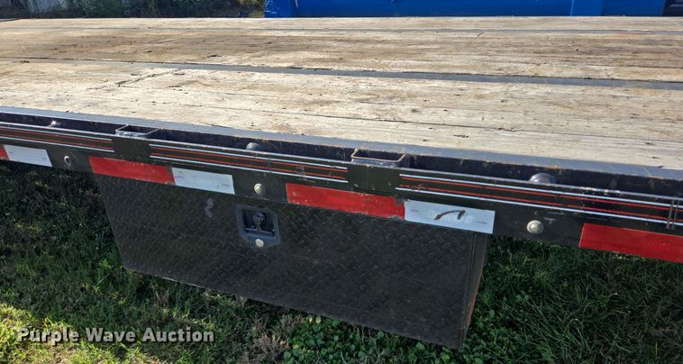 image for item DT5382 2021 Diamond C hydraulic tail equipment trailer