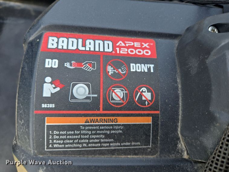 image for item DT5382 2021 Diamond C hydraulic tail equipment trailer