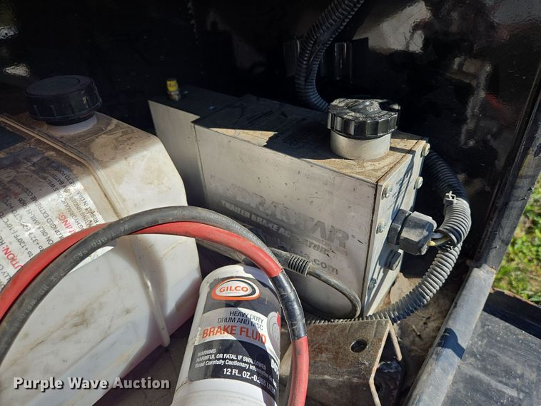 image for item DT5382 2021 Diamond C hydraulic tail equipment trailer