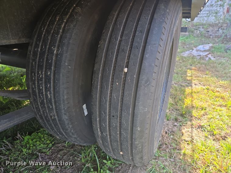 image for item DT5382 2021 Diamond C hydraulic tail equipment trailer