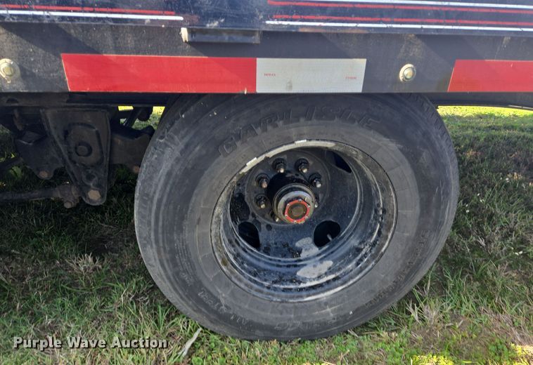 image for item DT5382 2021 Diamond C hydraulic tail equipment trailer