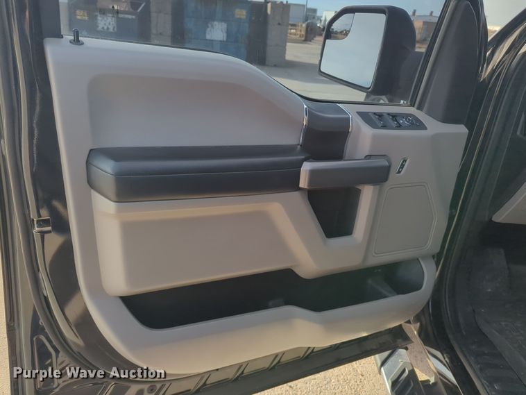 image for item DT6503 2020 Ford F150 SuperCrew pickup truck