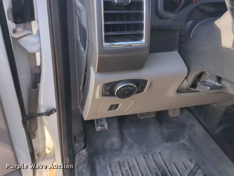 image for item DT6508 2015 Ford F150 SuperCrew pickup truck