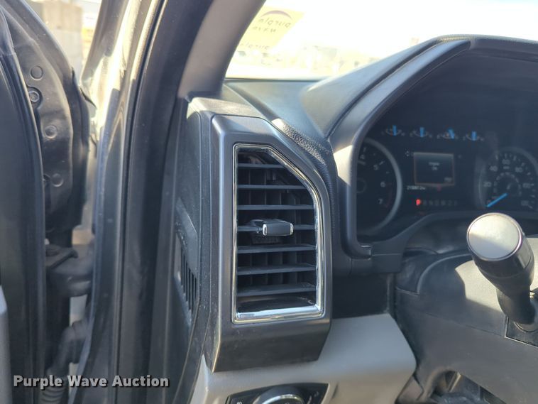 image for item DT6510 2016 Ford F150 SuperCrew pickup truck