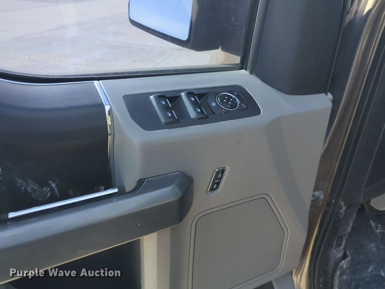 image for item DT6512 2015 Ford F150 SuperCrew pickup truck