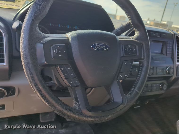 image for item DT6512 2015 Ford F150 SuperCrew pickup truck