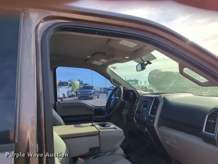 image for item DT6512 2015 Ford F150 SuperCrew pickup truck