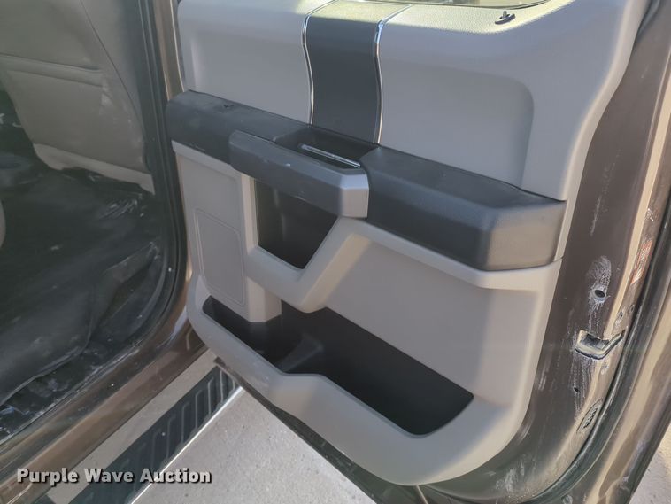 image for item DT6512 2015 Ford F150 SuperCrew pickup truck