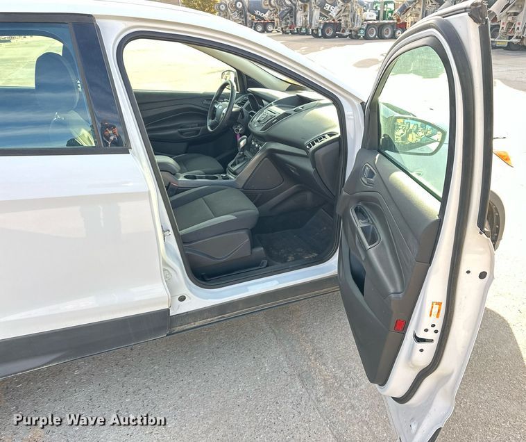 image for item DT6521 2016 Ford Escape SUV