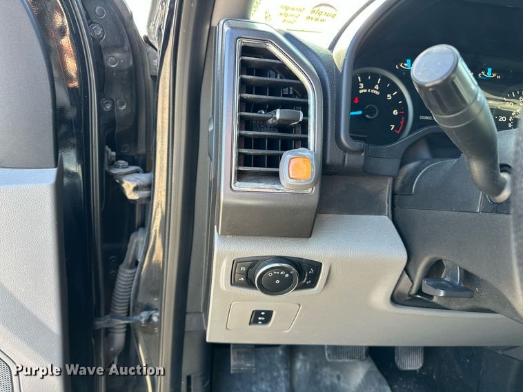 image for item DT6522 2016 Ford F150 SuperCrew pickup truck