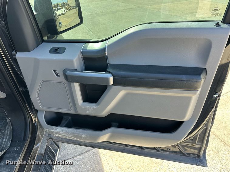 image for item DT6522 2016 Ford F150 SuperCrew pickup truck