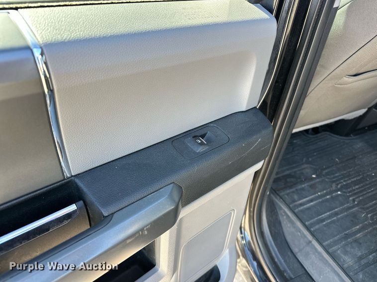 image for item DT6522 2016 Ford F150 SuperCrew pickup truck