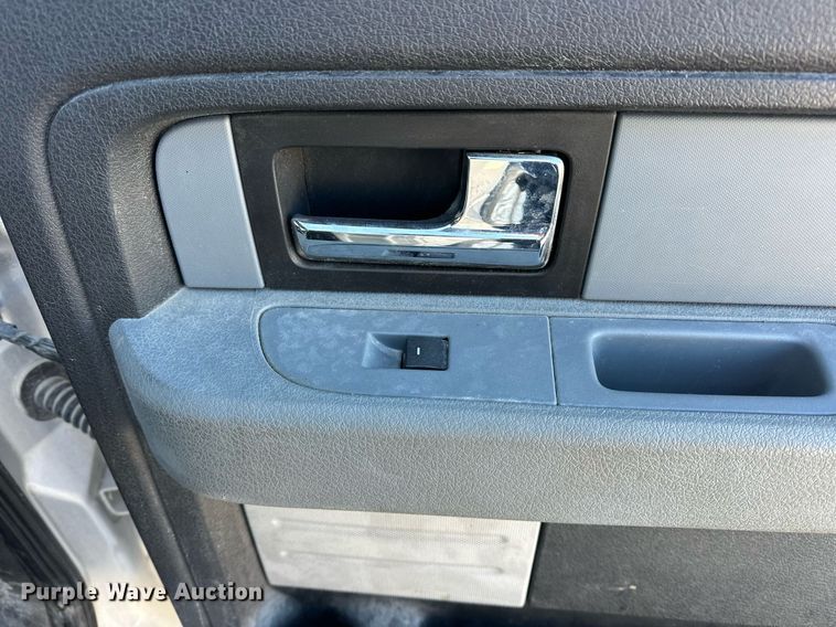 image for item DT6530 2014 Ford F150 SuperCrew pickup truck