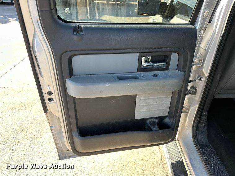 image for item DT6530 2014 Ford F150 SuperCrew pickup truck