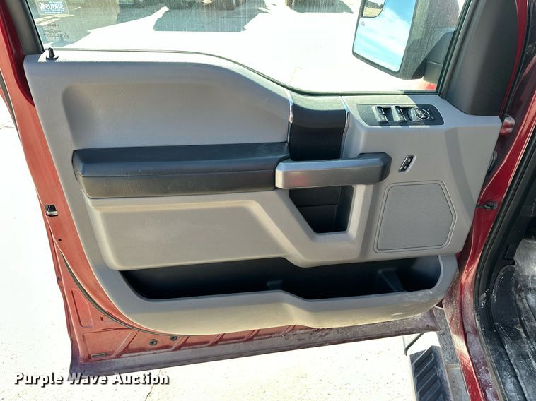 image for item DT6531 2016 Ford F150 SuperCrew pickup truck