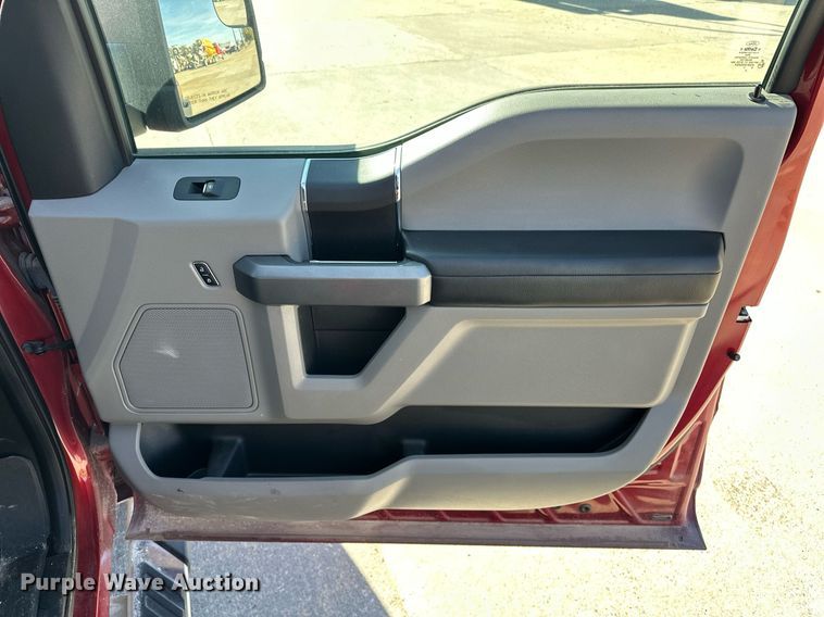 image for item DT6531 2016 Ford F150 SuperCrew pickup truck