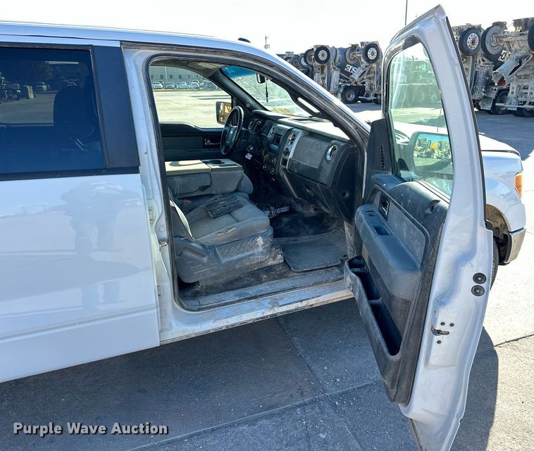 image for item DT6533 2013 Ford F150 SuperCrew pickup truck