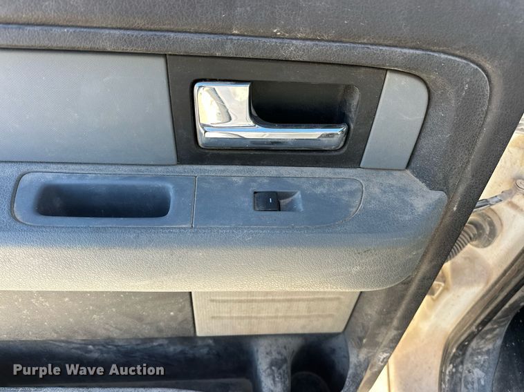 image for item DT6533 2013 Ford F150 SuperCrew pickup truck