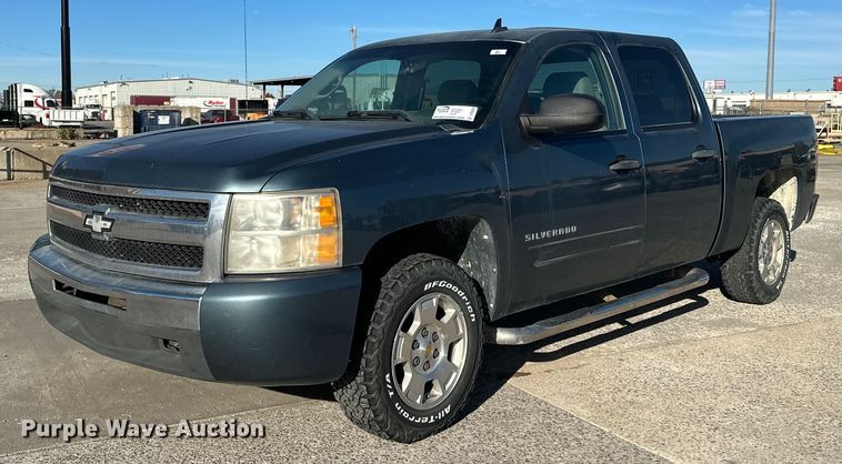 image for item DT6534 2010 Chevrolet Silverado 1500 Crew Cab pickup truck