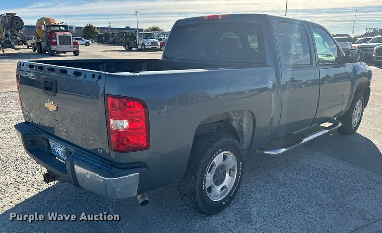 image for item DT6534 2010 Chevrolet Silverado 1500 Crew Cab pickup truck