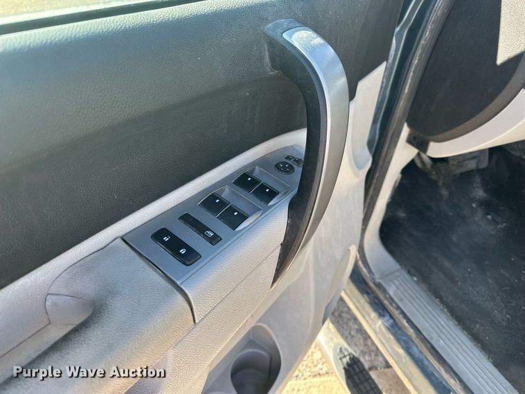 image for item DT6534 2010 Chevrolet Silverado 1500 Crew Cab pickup truck