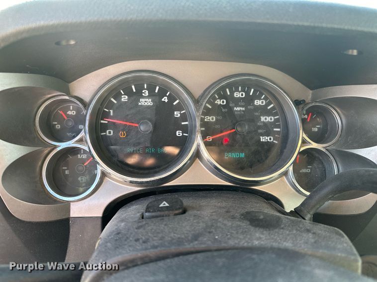 image for item DT6534 2010 Chevrolet Silverado 1500 Crew Cab pickup truck