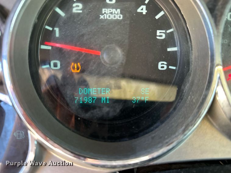 image for item DT6534 2010 Chevrolet Silverado 1500 Crew Cab pickup truck