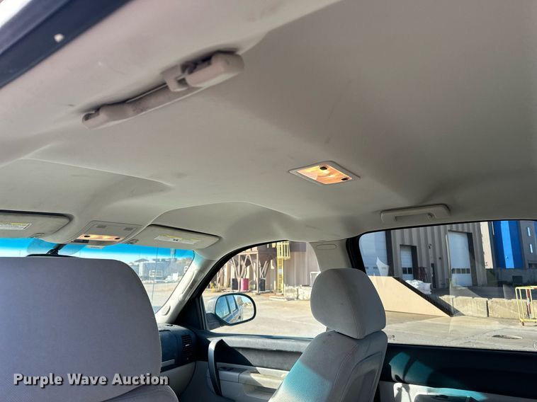 image for item DT6534 2010 Chevrolet Silverado 1500 Crew Cab pickup truck