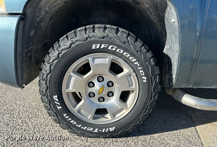 image for item DT6534 2010 Chevrolet Silverado 1500 Crew Cab pickup truck