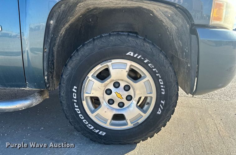 image for item DT6534 2010 Chevrolet Silverado 1500 Crew Cab pickup truck