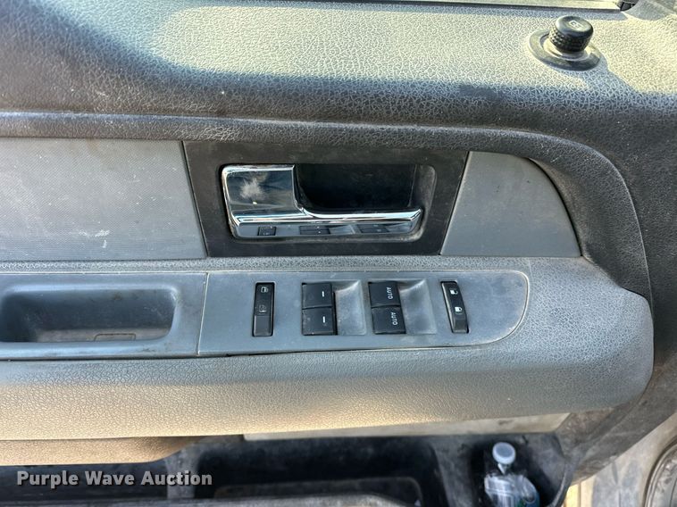 image for item DT6535 2012 Ford F150 SuperCrew pickup truck