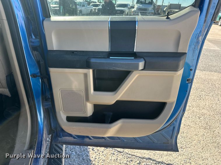 image for item DT6536 2016 Ford F150 SuperCrew pickup truck