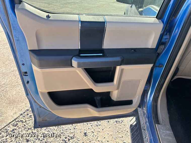 image for item DT6536 2016 Ford F150 SuperCrew pickup truck