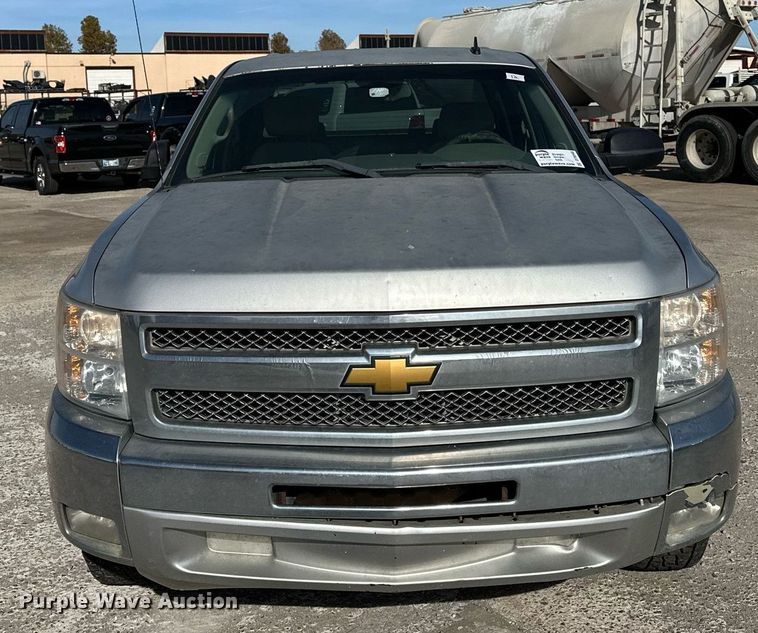 image for item DT6548 2012 Chevrolet Silverado 1500 Crew Cab pickup truck