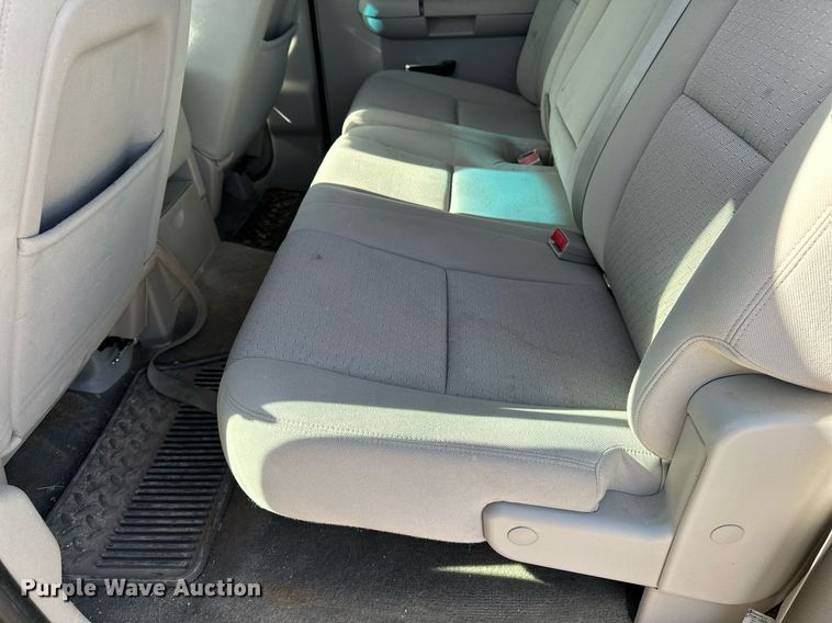 image for item DT6548 2012 Chevrolet Silverado 1500 Crew Cab pickup truck