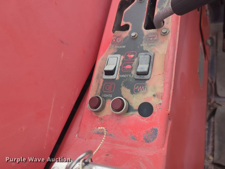 image for item DT6572 PowerBoss 10X73D SL sweeper