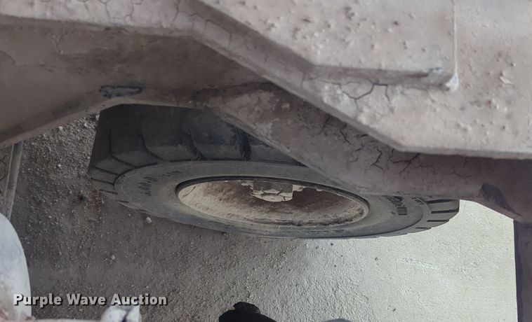 image for item DT6572 PowerBoss 10X73D SL sweeper