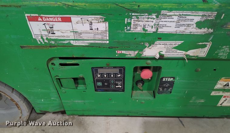 image for item DT6609 2012 Genie GS-2632 scissor lift