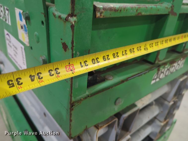 image for item DT6609 2012 Genie GS-2632 scissor lift