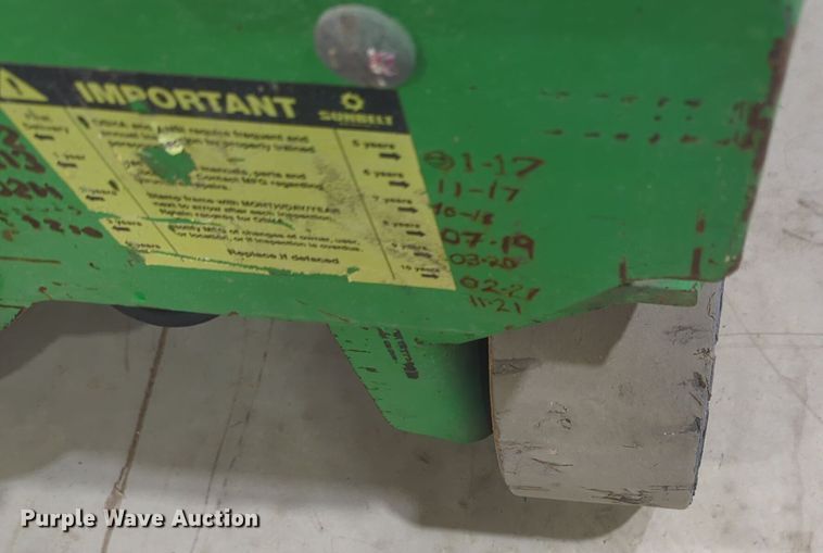 image for item DT6609 2012 Genie GS-2632 scissor lift