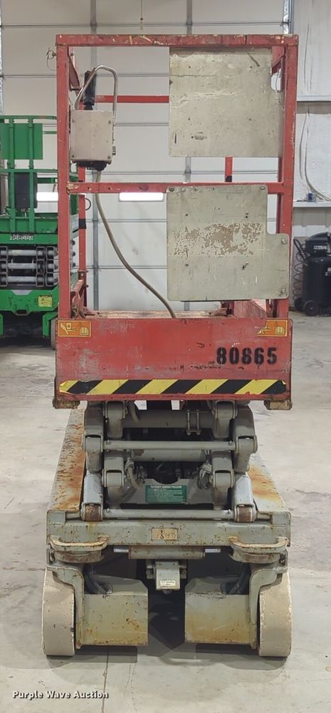 image for item DT6610 2008 Skyjack SJIII3219 scissor lift