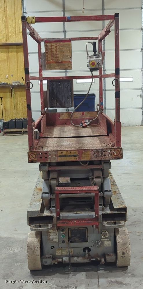 image for item DT6610 2008 Skyjack SJIII3219 scissor lift